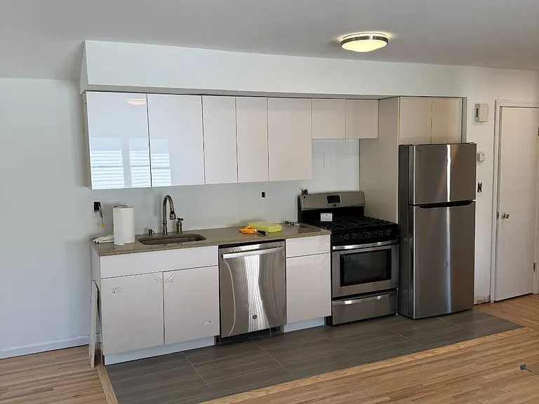 355 Avenue Darlington #1 — Photo 2