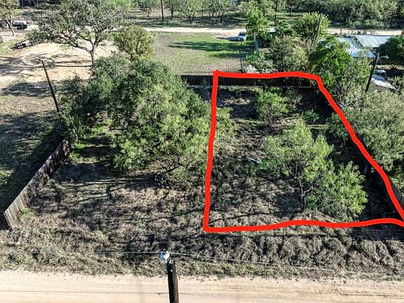 4th image of 111 Moss Valley Ln
