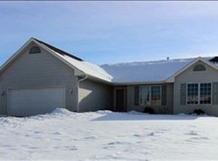 5443 Talon Trl, Machesney Park, IL 61115