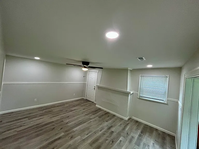 204 S Moore Rd — Photo 24