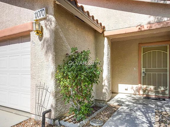 3rd image of 11070 Romola St