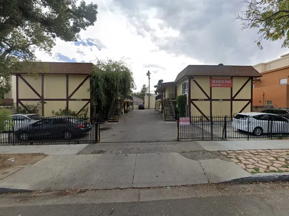 14118-14122 Calvert St, Van Nuys, CA