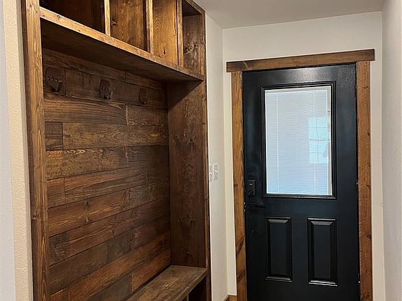 3rd image of 99 Sawtooth Pine Rd