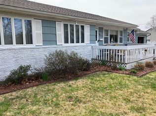 2 Village Dr, Somers Point, NJ 08244