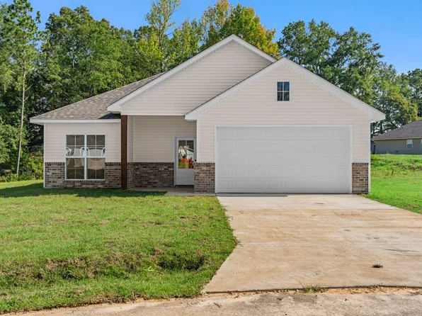 22 Karpen Dr, Petal, MS 39465