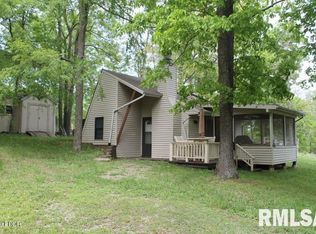 570 Lake Shore Dr S, Goreville, IL 62939