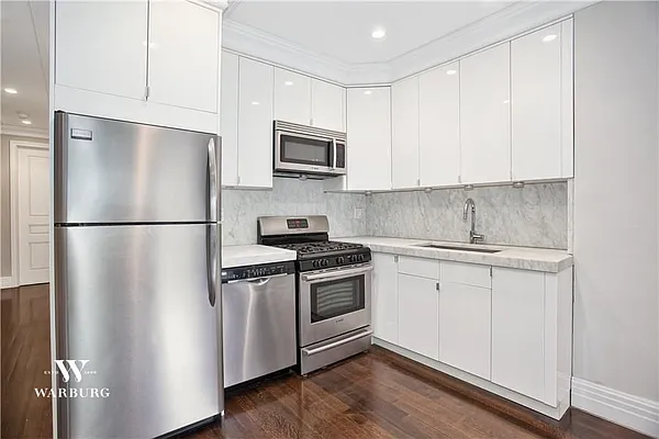 Rented by Warburg | media 14