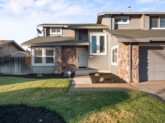 4th image of 1412 Oakridge Ct