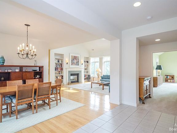 3rd image of 812 Asa Gray Dr
