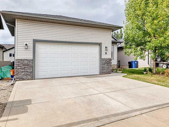 3rd image of 11 E Bondar Gate