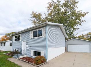 1253 Doreen Ave, Waterloo, IA 50701