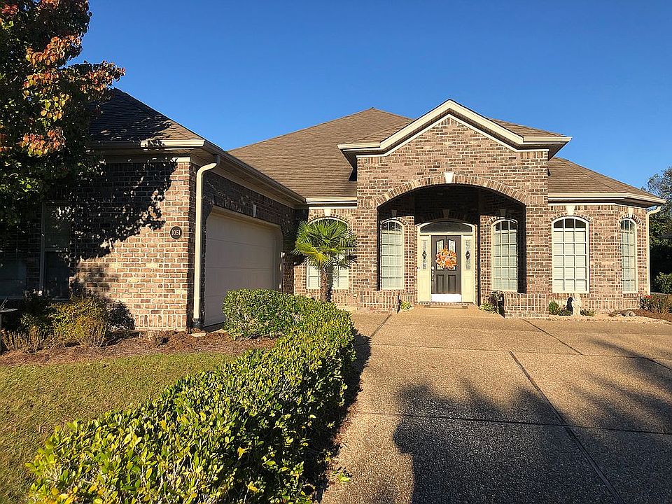 1st image of 1051 Leesburg Dr
