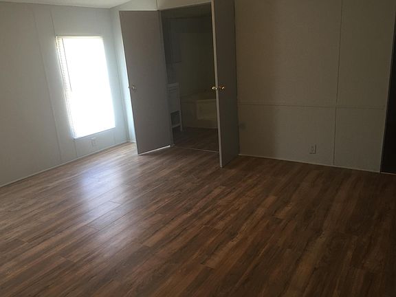 5th image of 3200 Eastern Ave