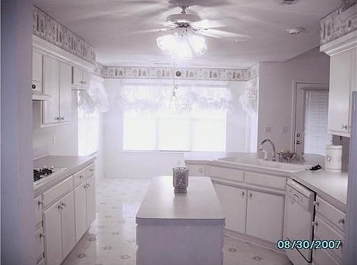 3rd image of 225 W Pine Meadow Dr