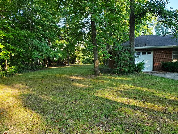 4th image of 126 Highland Park