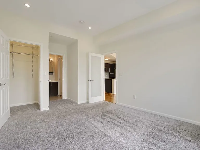 329 Rhode Island Ave NE #404 — Photo 14