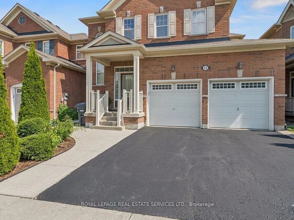 12 Locomotive Cres #2