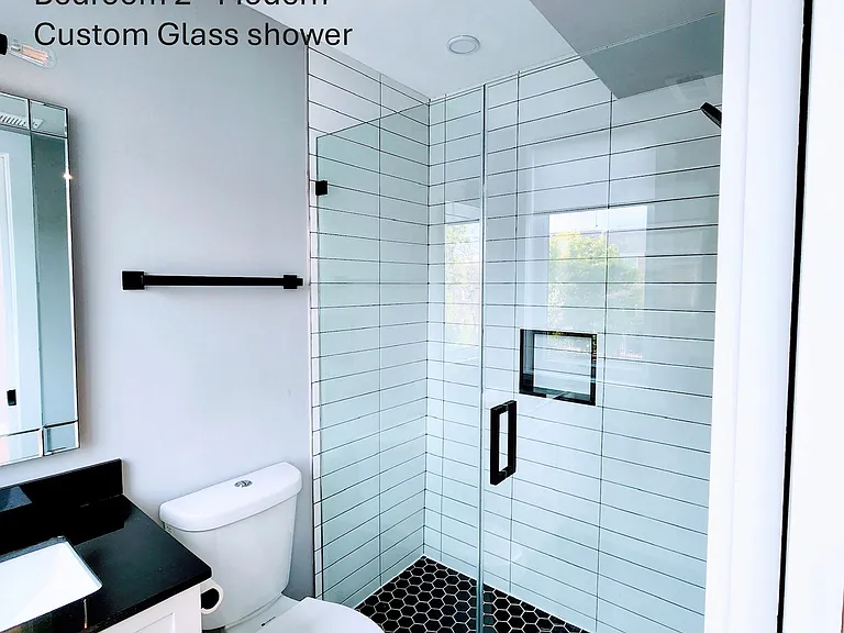 1915 H St NE #3 — Photo 3