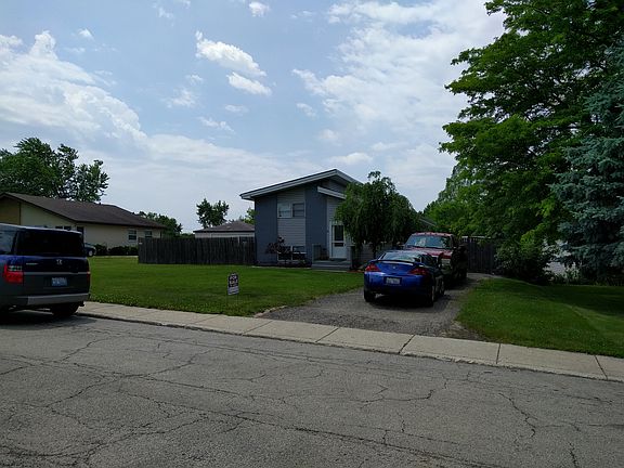 4th image of 1564 Larry Ln