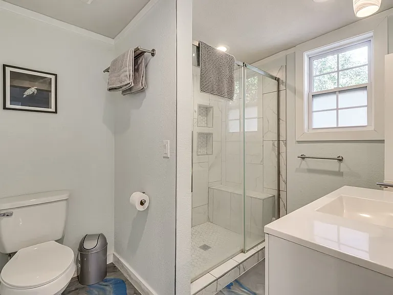 372 Plum St — Photo 18