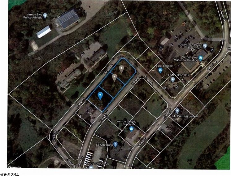 1st image of 9 Theta Dr