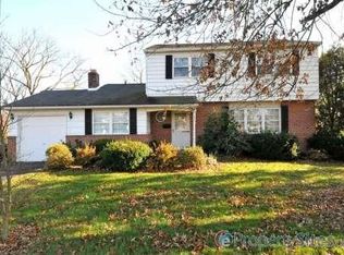 796 Fairfield Dr, Warminster, PA 18974