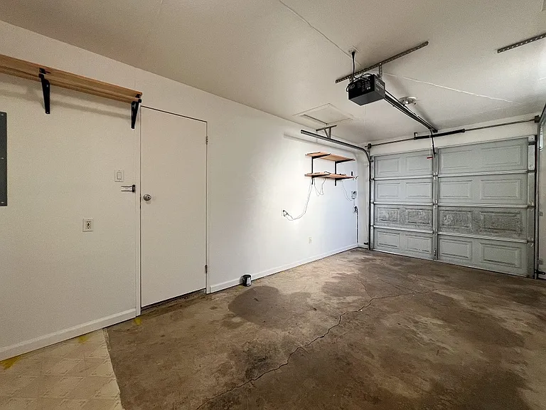 1399 Spruce St — Photo 14