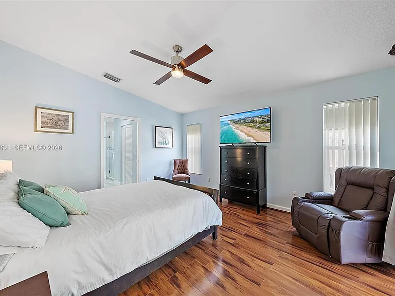 6051 Kendrick St — Photo 12