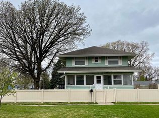 1305 11th St, Aurora, NE 68818