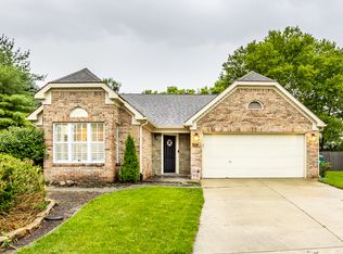 7060 Woodgate Cir, Fishers, IN 46038