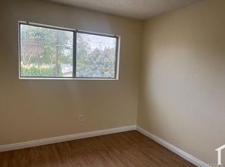 2020 W 23rd St, Long Beach, CA 90810