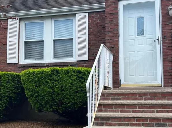 (undisclosed Address), Revere, MA 02151