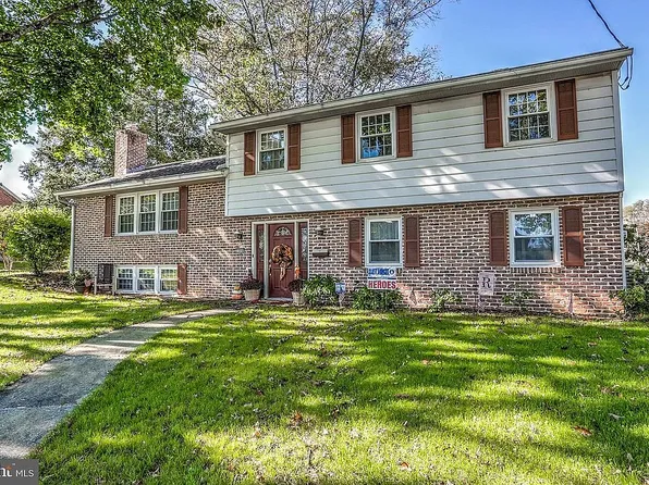 504 S 4th St, Denver, PA 17517