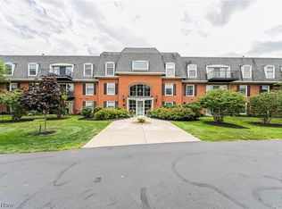 22701 Center Ridge Rd APT 304, Rocky River, OH 44116