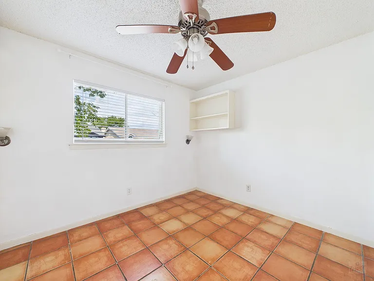 803 W 28th St #107 — Photo 10