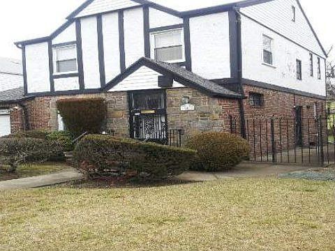 1st image of 11407 209th St