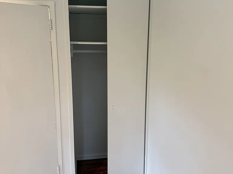 401 Park Pl #3F — Photo 16