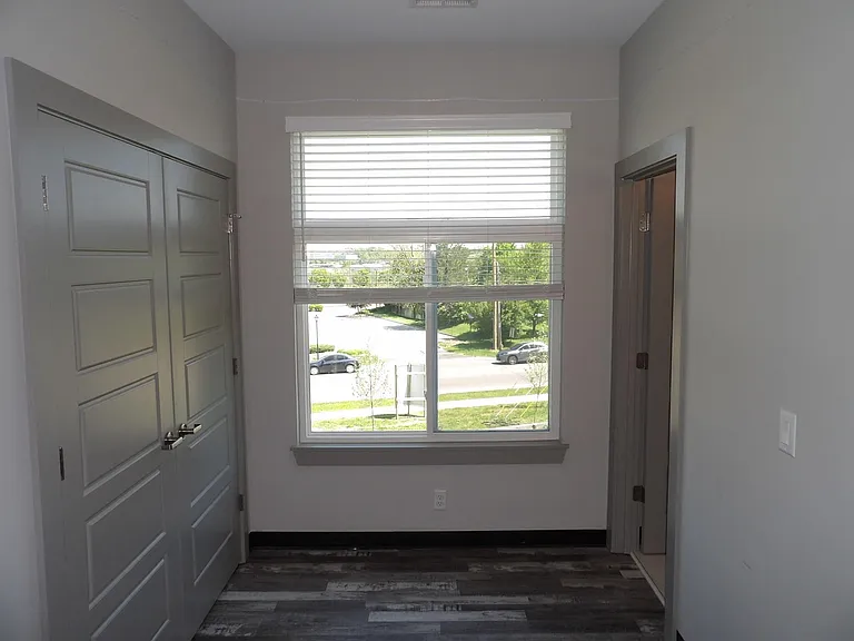 10907 Cole Thompson Ln — Photo 48