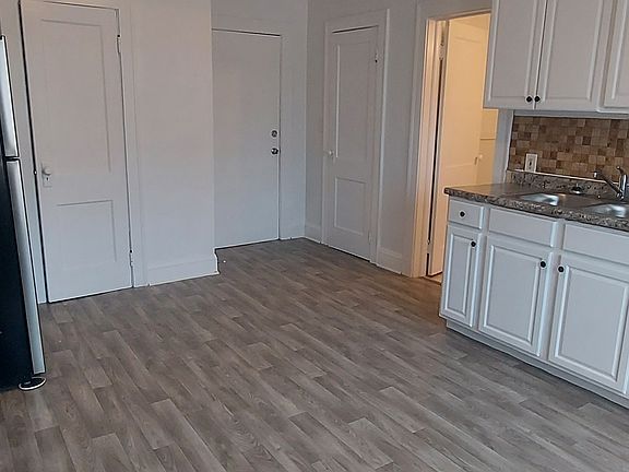4th image of 13346 Madison Ave APT 2