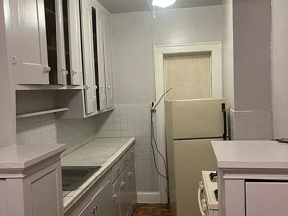2nd image of 1820 Wymore Ave APT 3