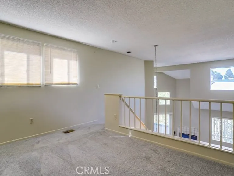 1441 Brett Pl #327 — Photo 13