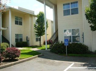 1198 NE Palmblad Dr, Gresham, OR 97030