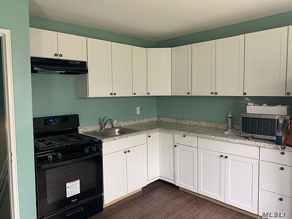 4th image of 949 Taylor Ave