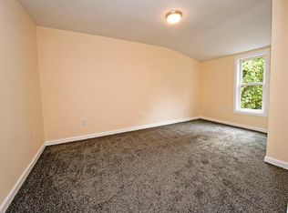 29 Lawn St, Pittsburgh, PA 15213