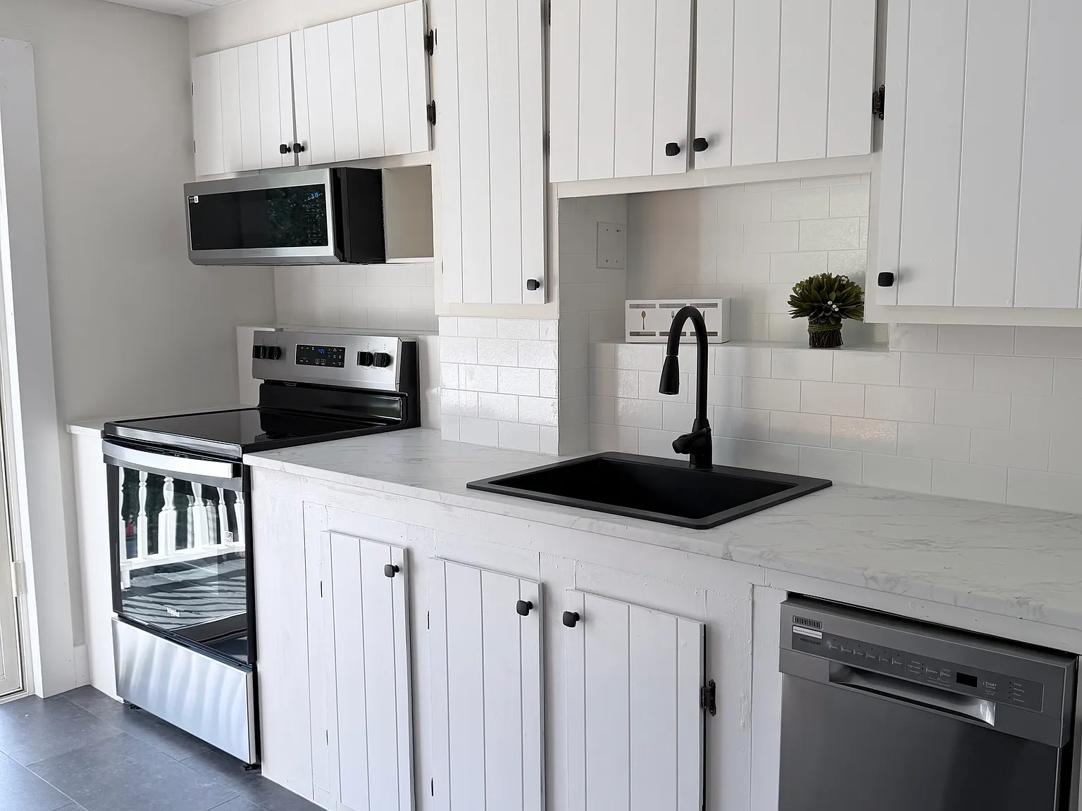 2 bed, 915 sqft, $2,750 — Photo 4