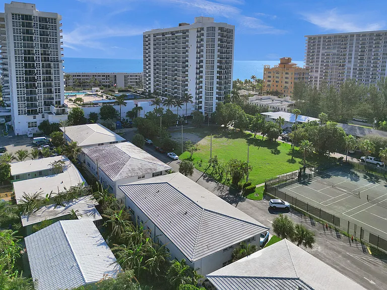 3209 Colony Club Rd #2 — Photo 20