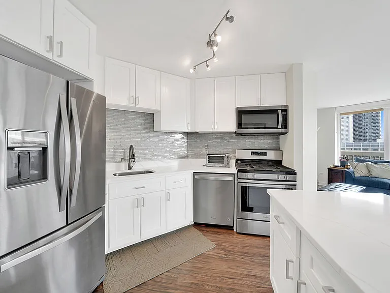 545 N Dearborn St #2510 — Photo 3