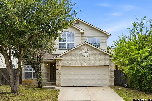 4 bed, 2.5 bath, 2259 sqft, $2,200 — Photo 1