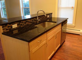 5 Granite St #2, Rockland, ME 04841
