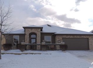 3907 Bellflower St, Lawrence, KS 66049